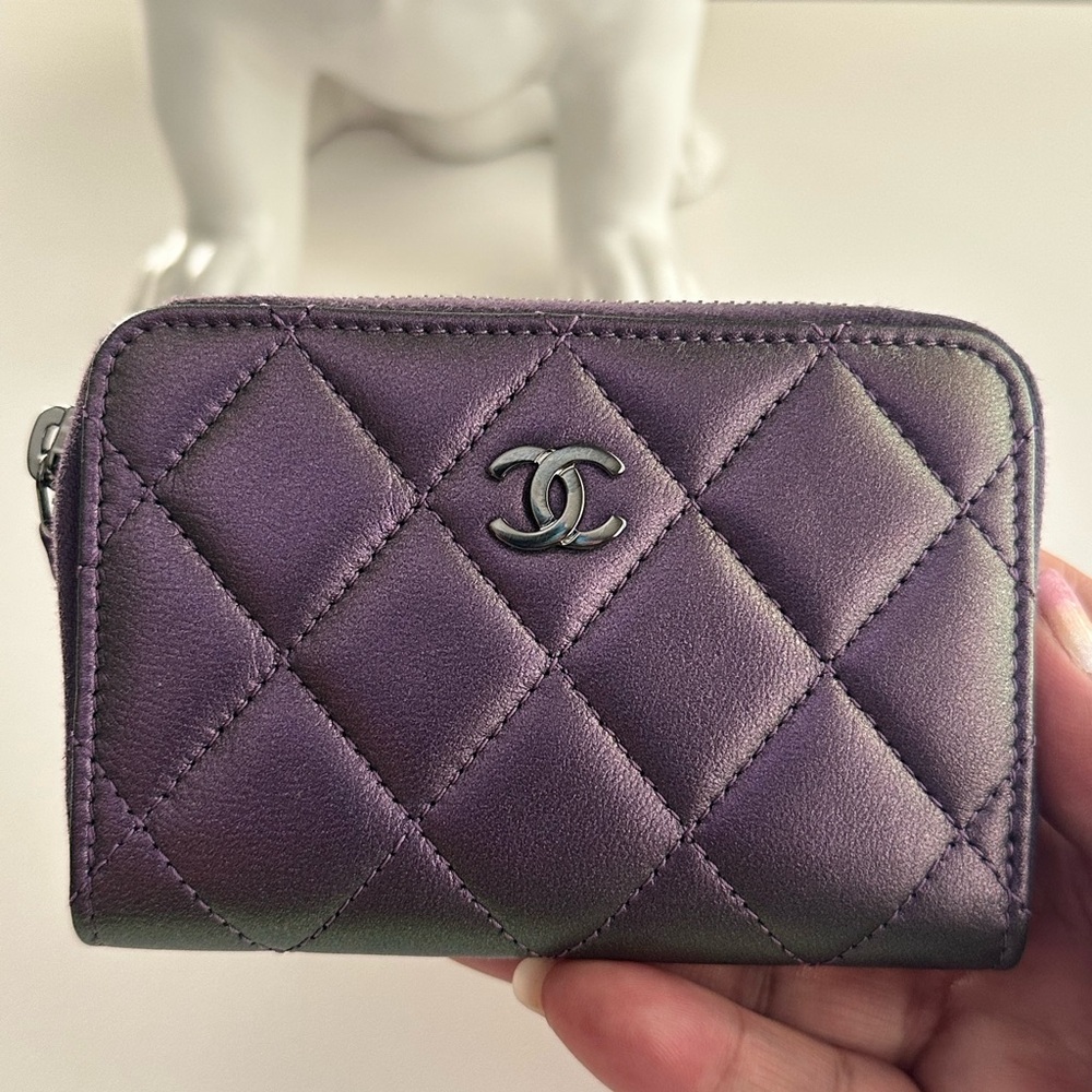 Chanel Zippy Coin Purse - Picture 4 of 14